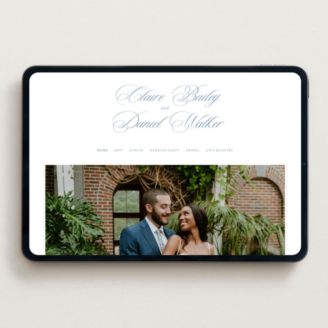 "Aristocratic" - Wedding Website in Sky by Creo Study - Desktop Design