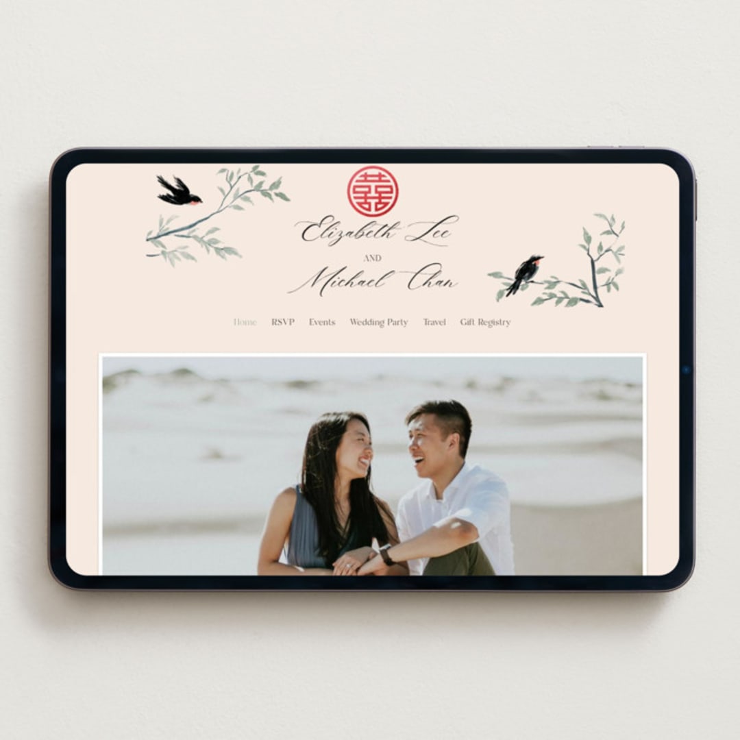 "LOVEBIRDS" - Wedding Website in Cream by Elly - Desktop Design