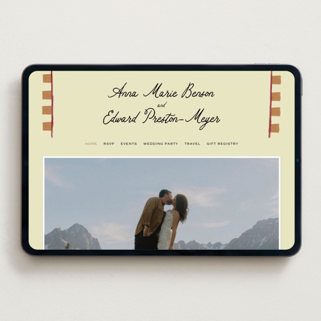 "Love Rests in a Garden" - Wedding Website in Oat by Helena Vitto - Desktop Design