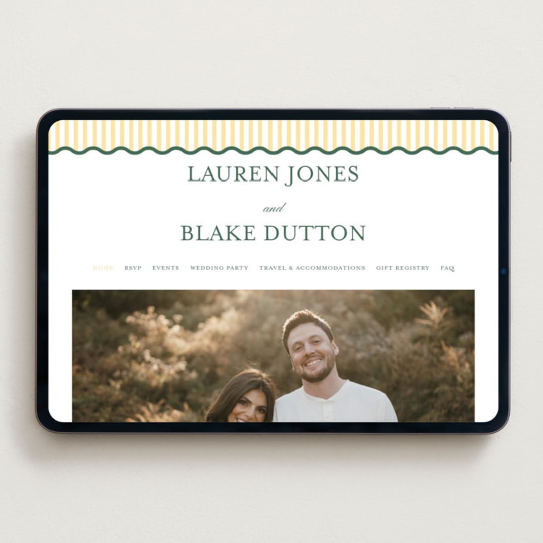 "Curved Frame" - Wedding Website in Citrine by Emily Betts - Desktop Design