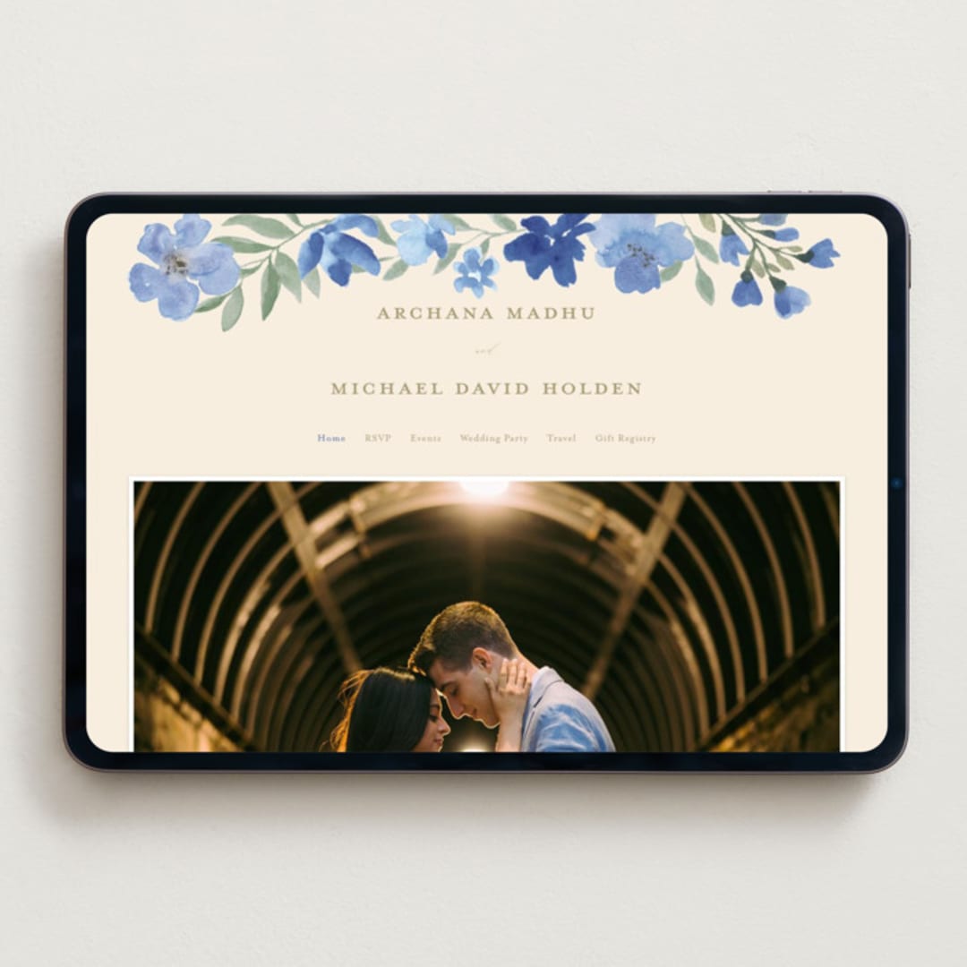 "Nilgiri" - Wedding Website in Blueberry by Creo Study - Desktop Design