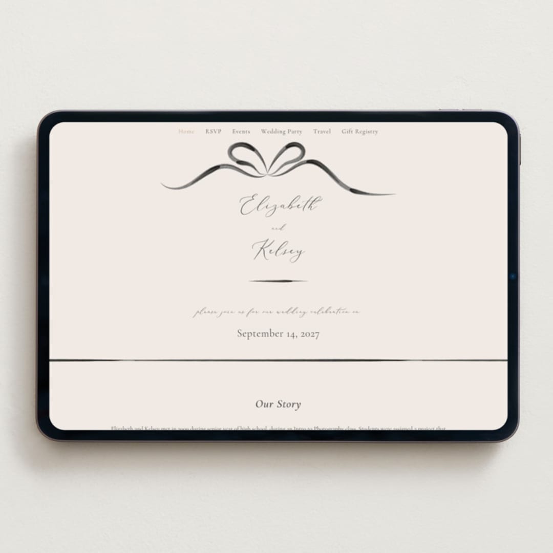 "Bow" - Wedding Website in Tuxedo by Corinne Malesic - Desktop Design