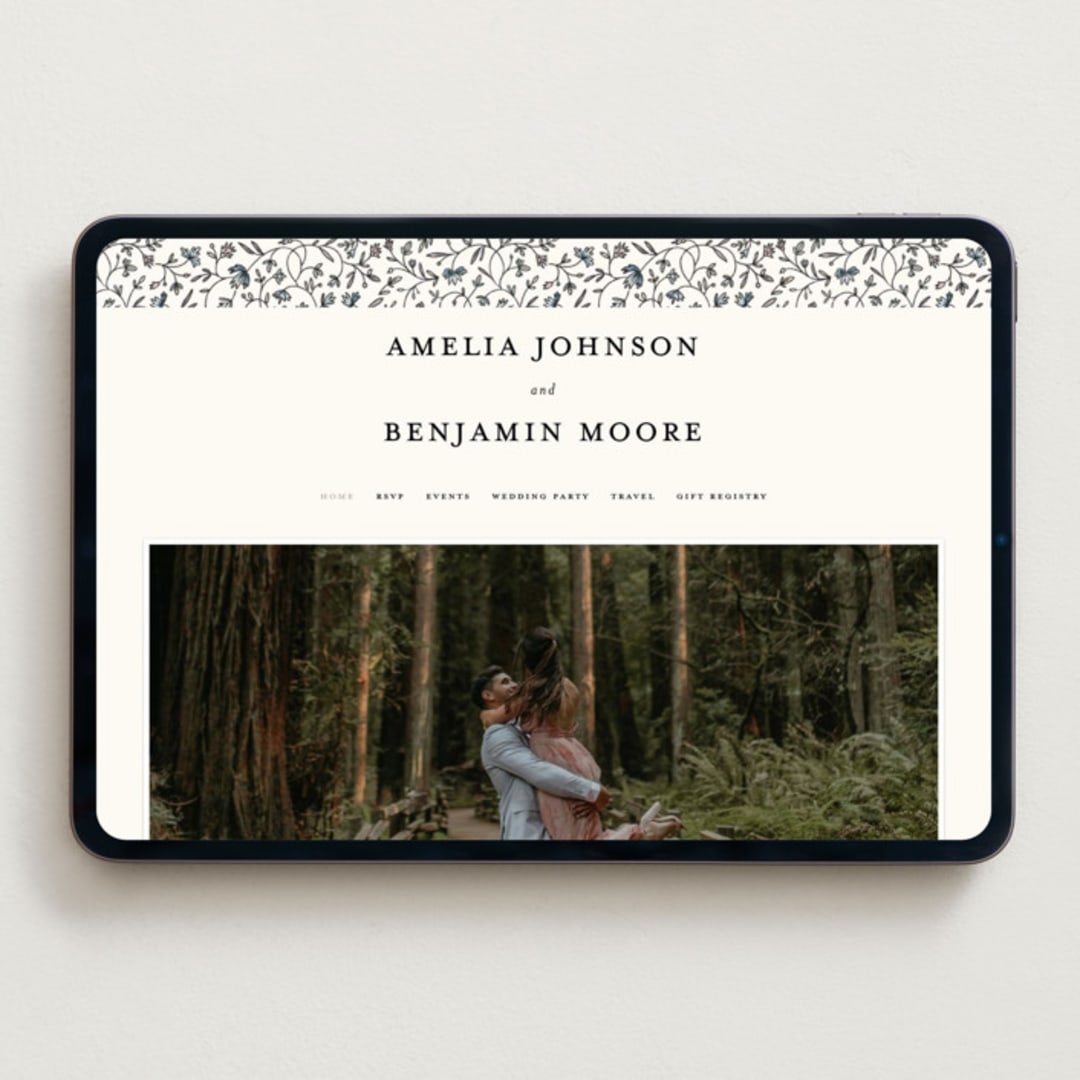 "Hansen" - Wedding Website in Almond by Stephanie Hawkes - Desktop Design