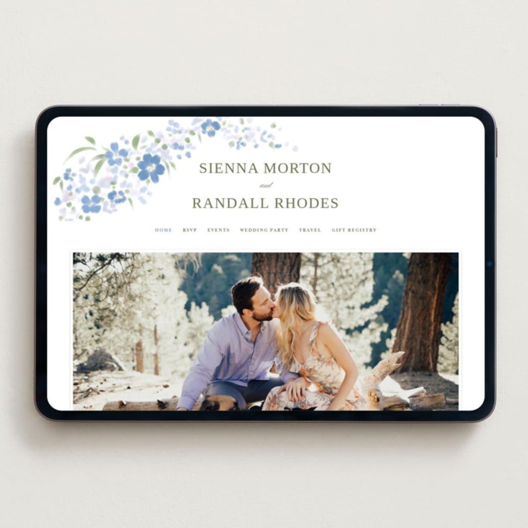 "Meander" - Wedding Website in Lilac by Angela Marzuki - Desktop Design