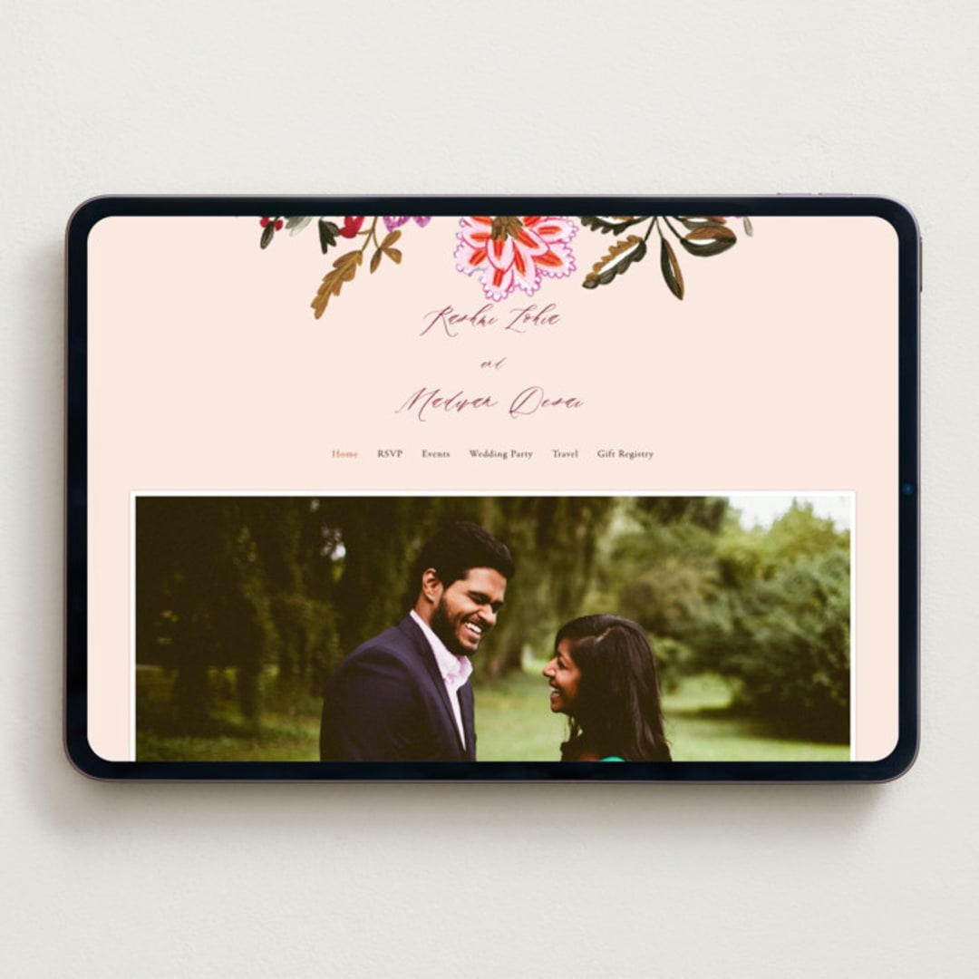 "Indian floral chintz lush" - Wedding Website in Ivory by Caroline Bonne Muller - Desktop Design