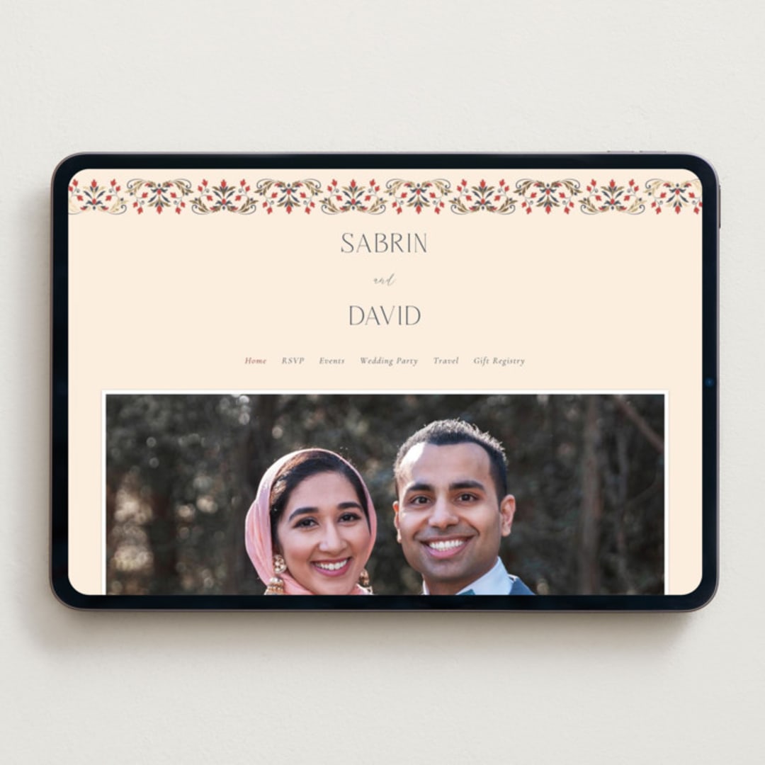 "Islamic Arch" - Wedding Website in Scarlet by Sabrin Deirani - Desktop Design