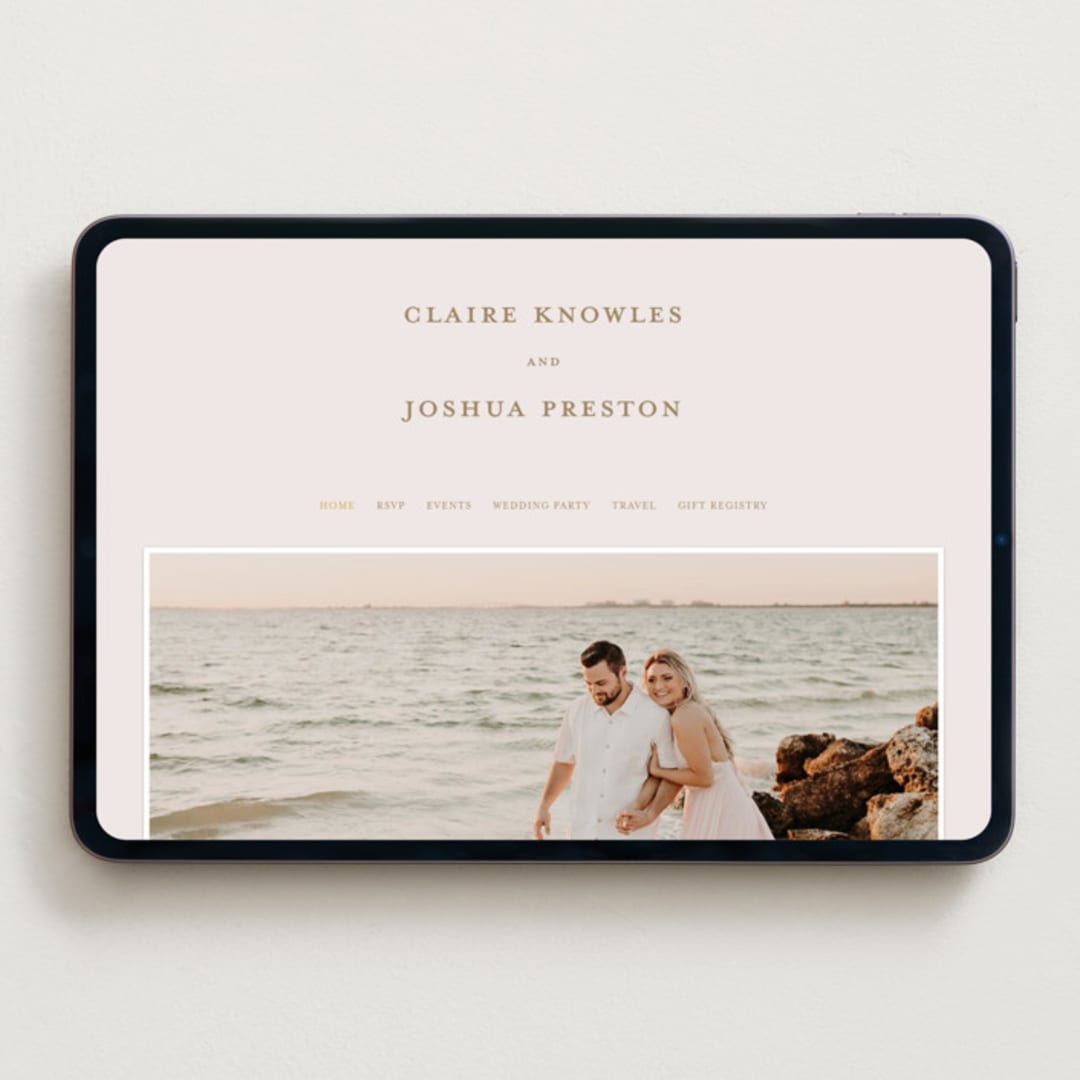 "Classique" - Wedding Website in Spun Sugar by Jessica Williams - Desktop Design