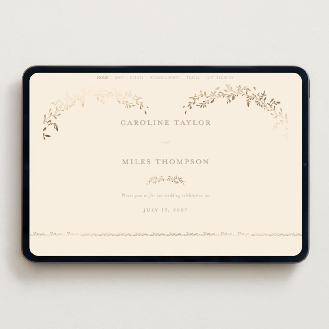 "Leafy Garland" - Wedding Website in Sand by Creo Study - Desktop Design