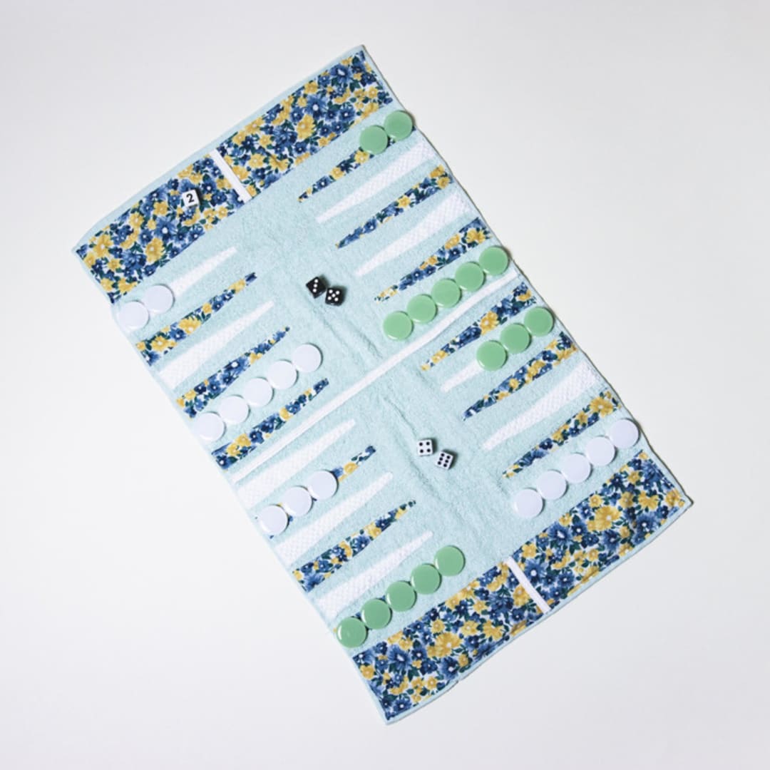 Mint Floral Outdoor/Travel Backgammon Set (Plastic Pieces)