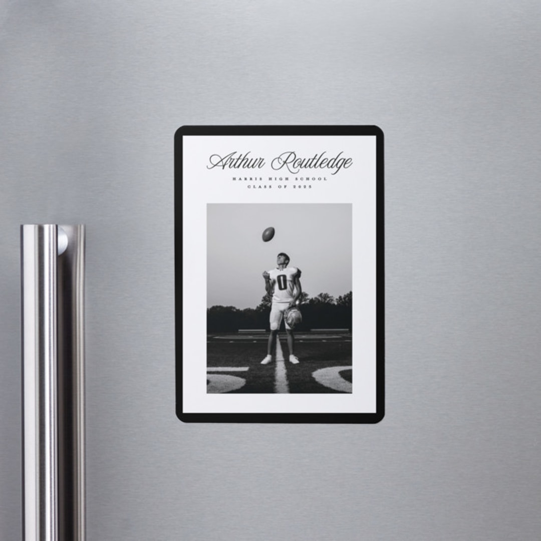 "Silo" - Graduation Announcements in Nero by Pati Cascino - Magnet Front