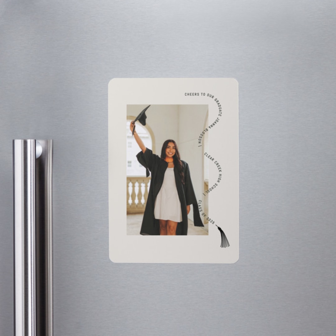 "Celebra" - Graduation Announcements in Nero by Pati Cascino - Magnet Front