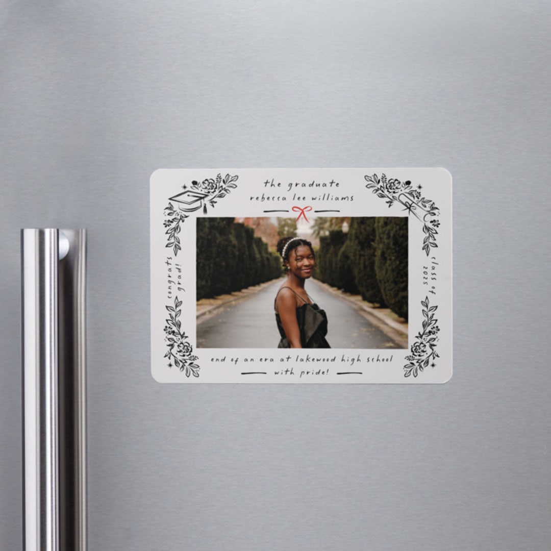 "Celebratory Frame" - Graduation Announcements in Linen by Ana de Sousa - Magnet Front