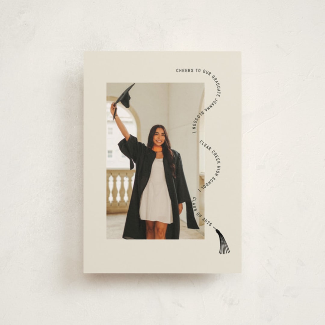 "Celebra" - Graduation Announcements in Nero by Pati Cascino - Front