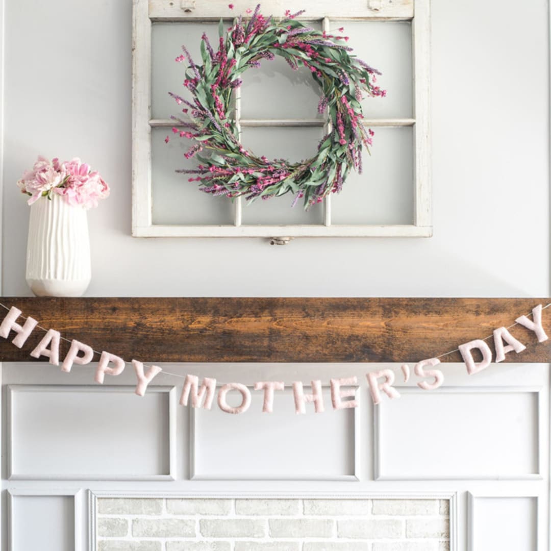 "Happy Mother's Day Banner (6 feet)" - Garlands in pink by Nivas Collection