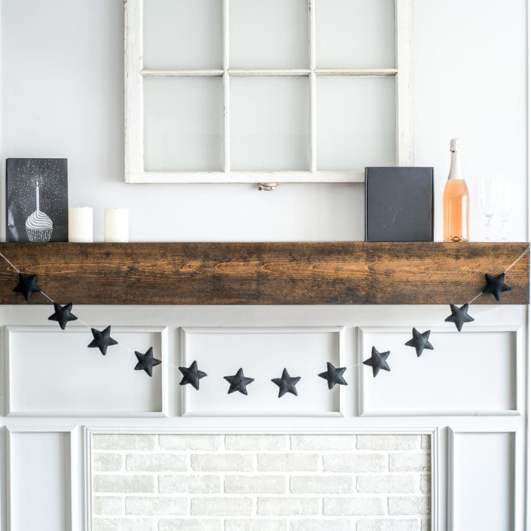 "Star Garland (Black, 6 feet)" - Garlands in black by Nivas Collection