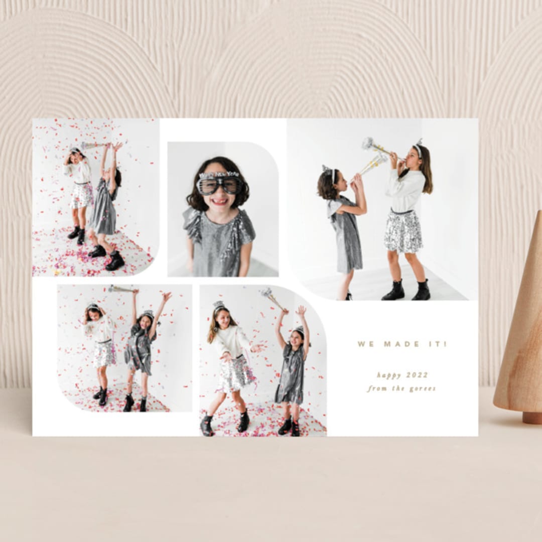 "We Made It" - Holiday Cards in Snowflake by Creo Study - Front