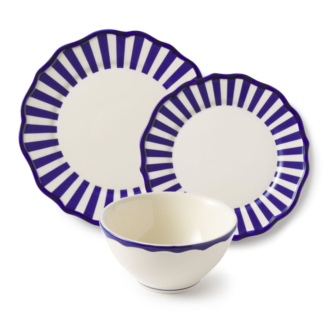 "Riviera 12 Piece Set with Cereal Bowl" - Dining Bowls in blue by Maison Madison