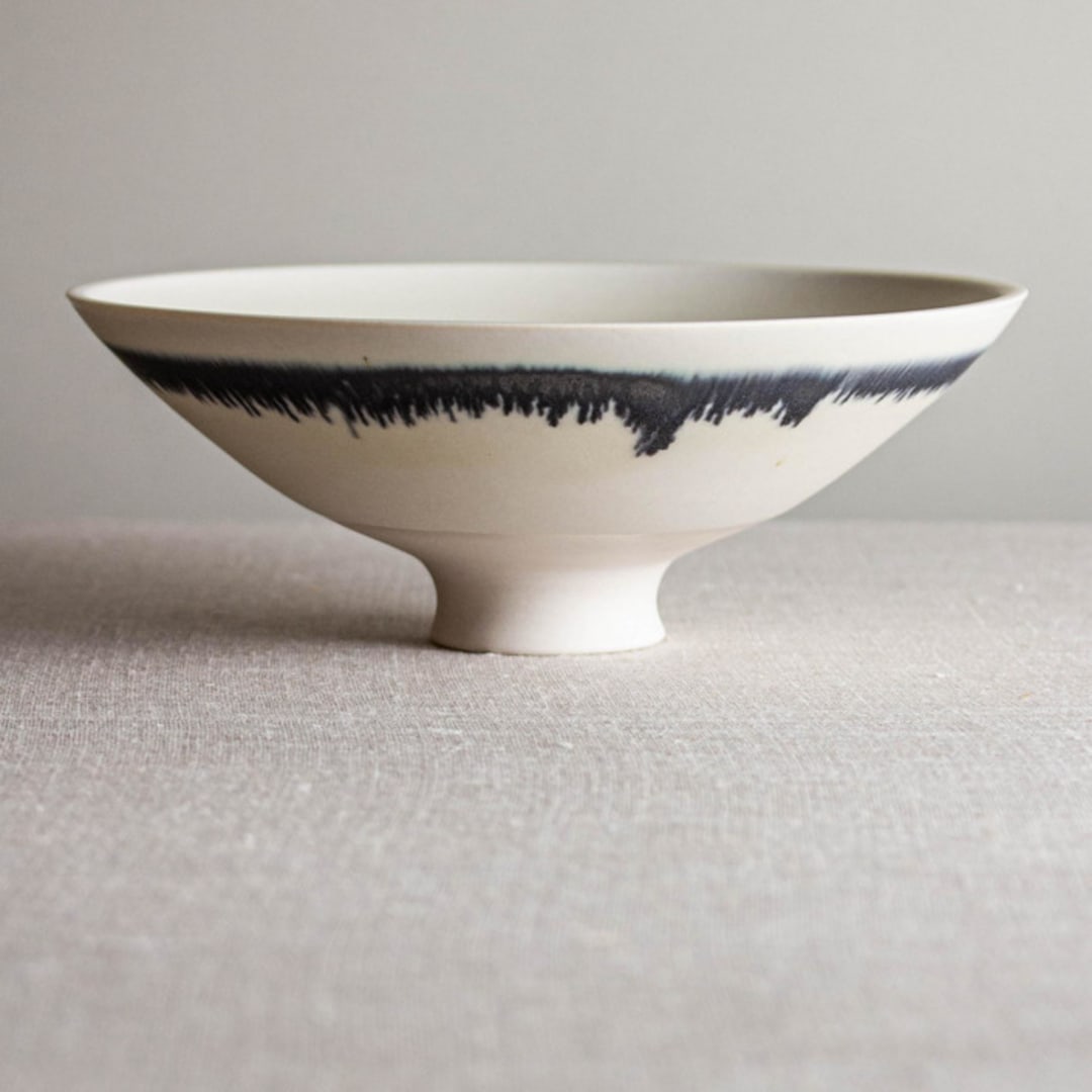 "Manganese Line Series Vessel 6" - Decorative Object in white by Lisa Fleming