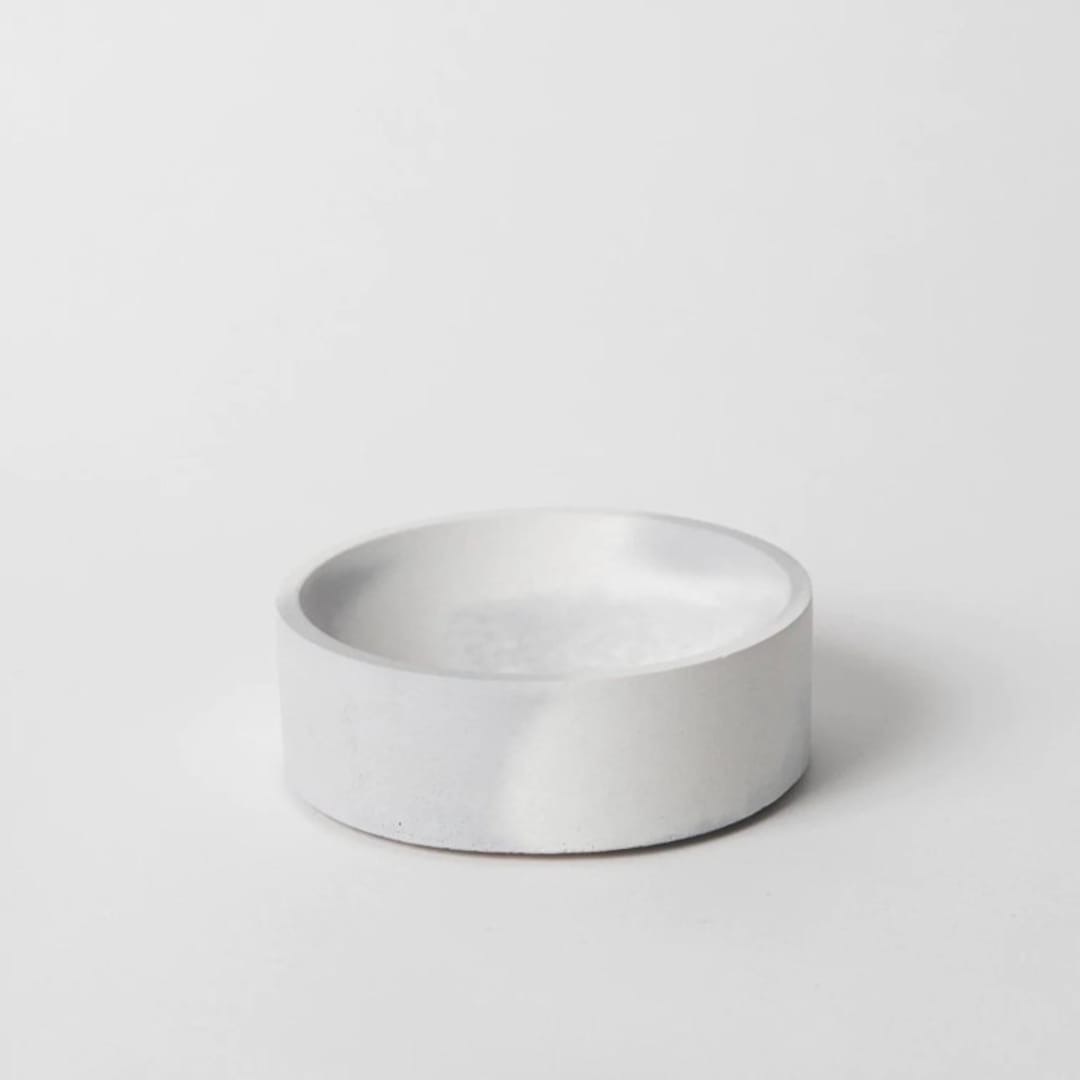 "4" Catch-All: Grey & White" - Decorative Object in gray by Pretti.Cool