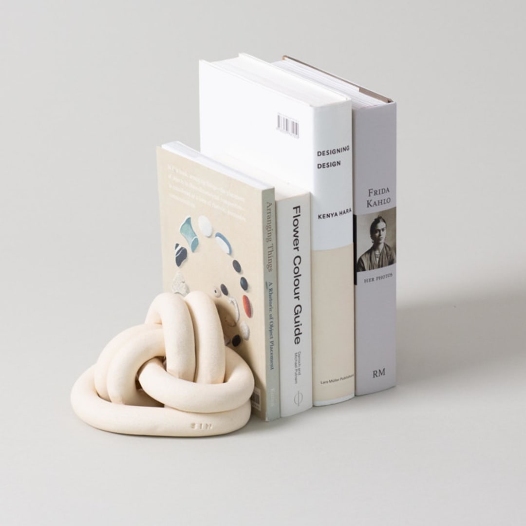 XL Fist Knot, Bone