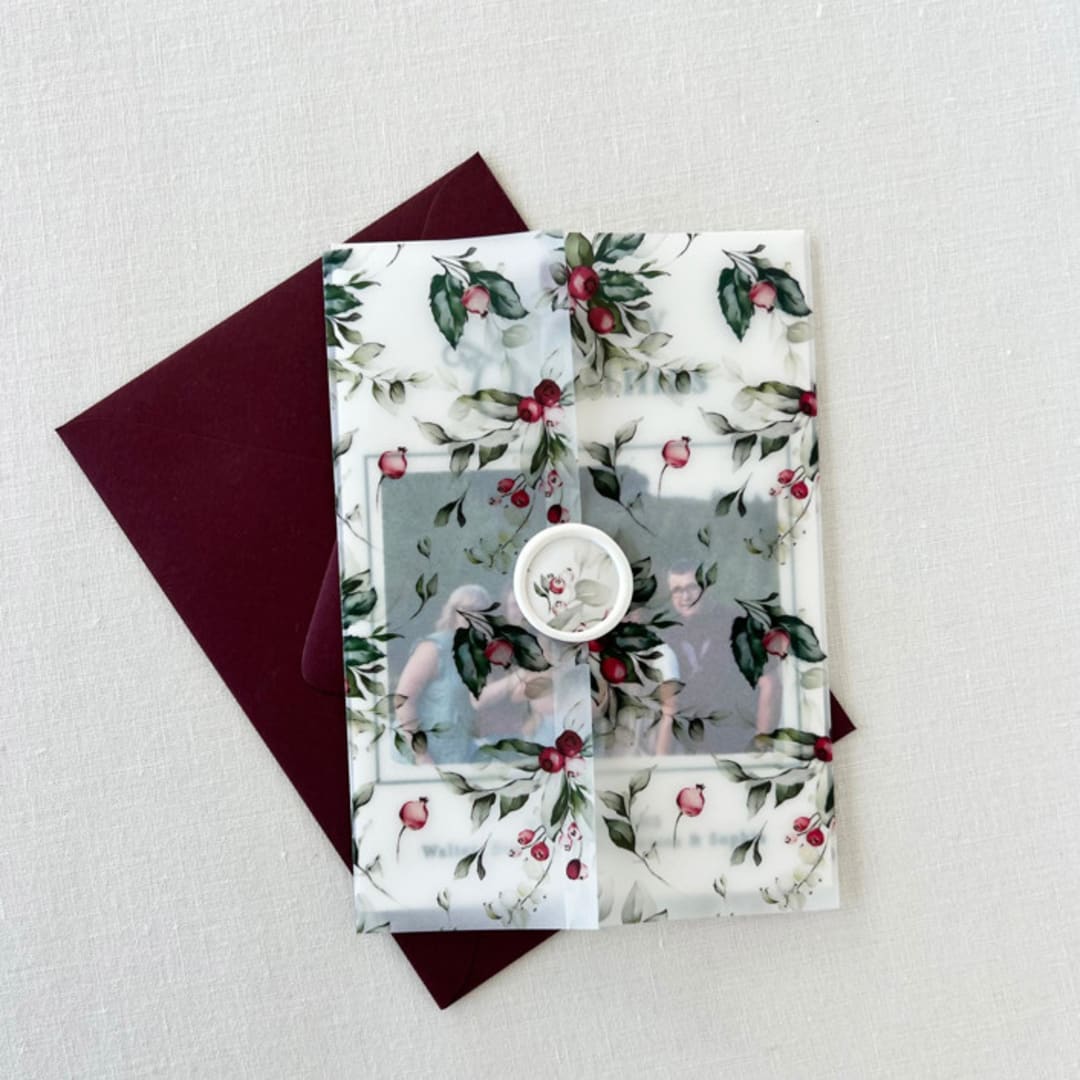 "Christmas Floral Vellum Jackets | Set of 10" - Invitation Jackets and Overlays in red by Eva Friesen