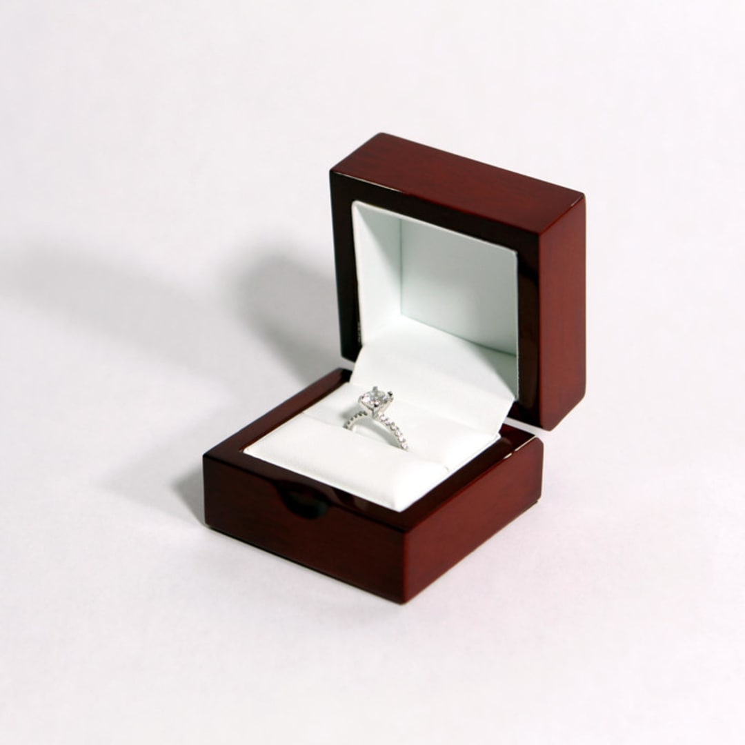 "Glossy Rosewood Ring Box" - Ring Boxes in red by Soulmatebox