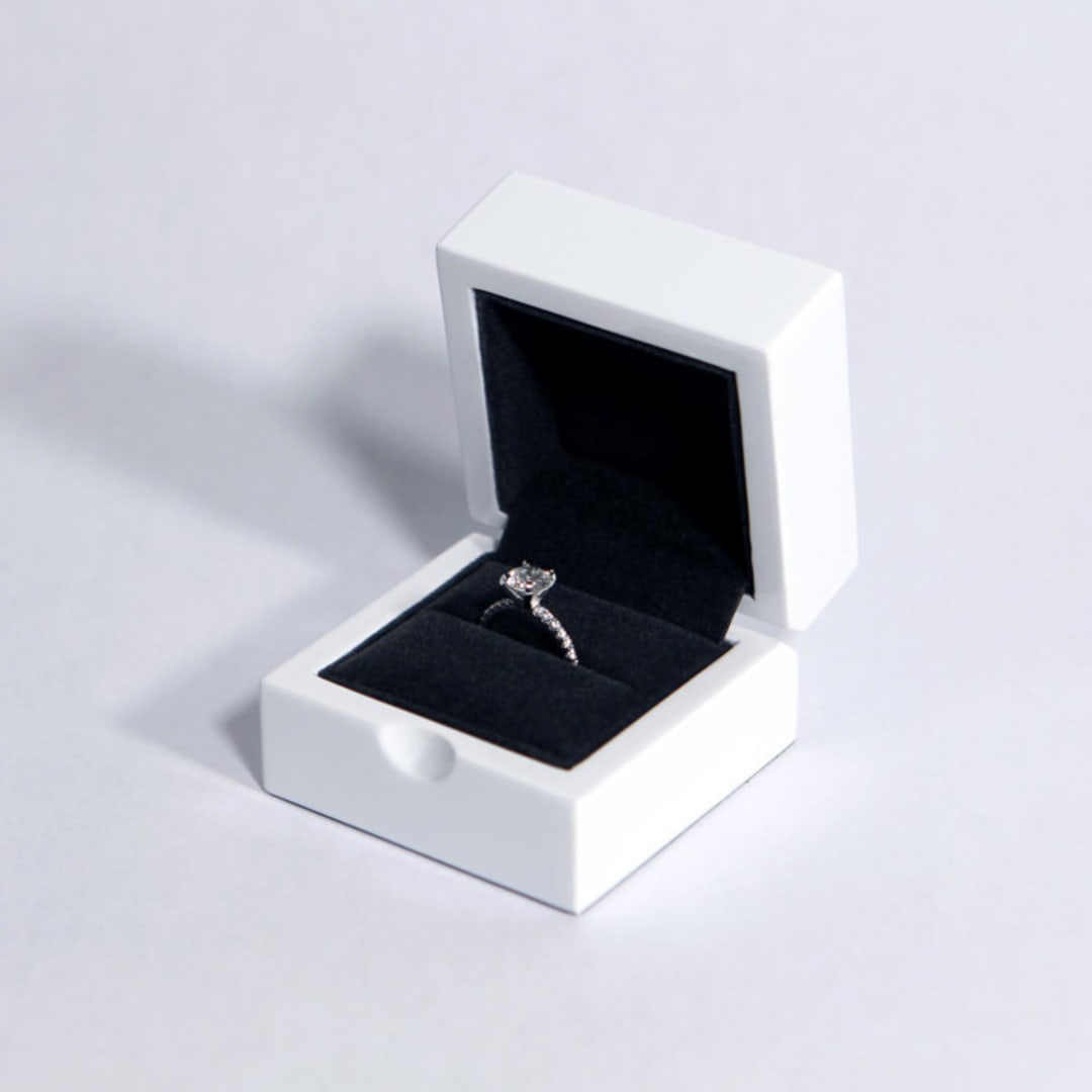 "Gloss White Ring Box" - Ring Boxes in white by Soulmatebox