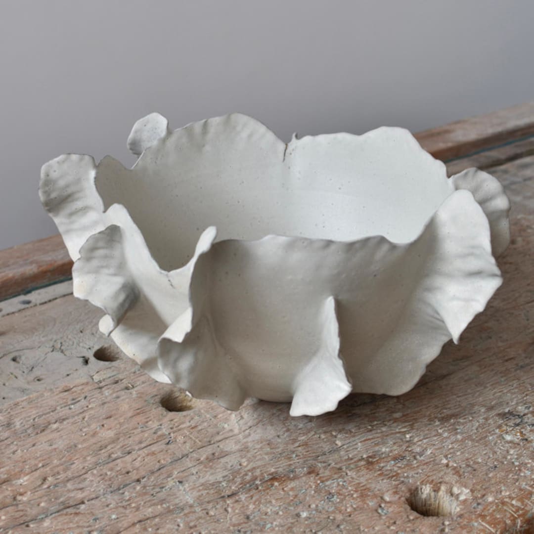 "Ribera Large Centerpiece Bowl" - Serving Bowls in white by OWO Cerámica