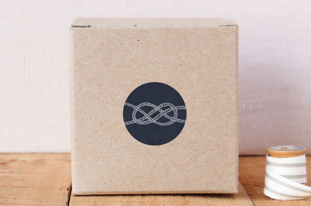 Illustrated Knot Envelope Seal