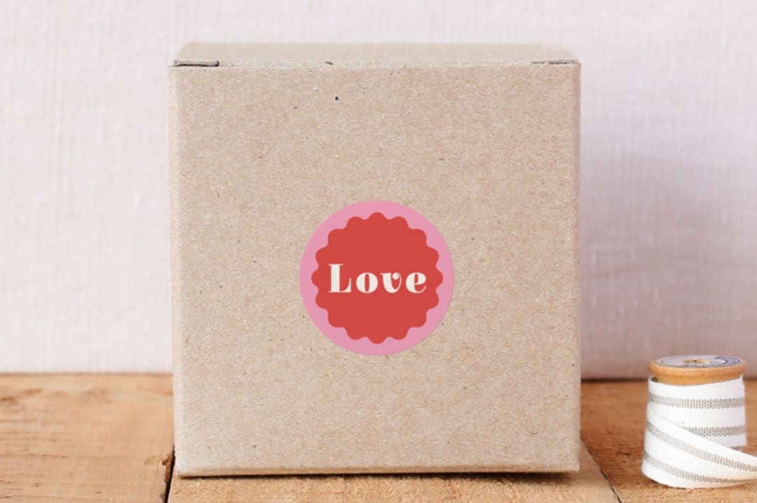 Wavy Valentine Envelope Seal