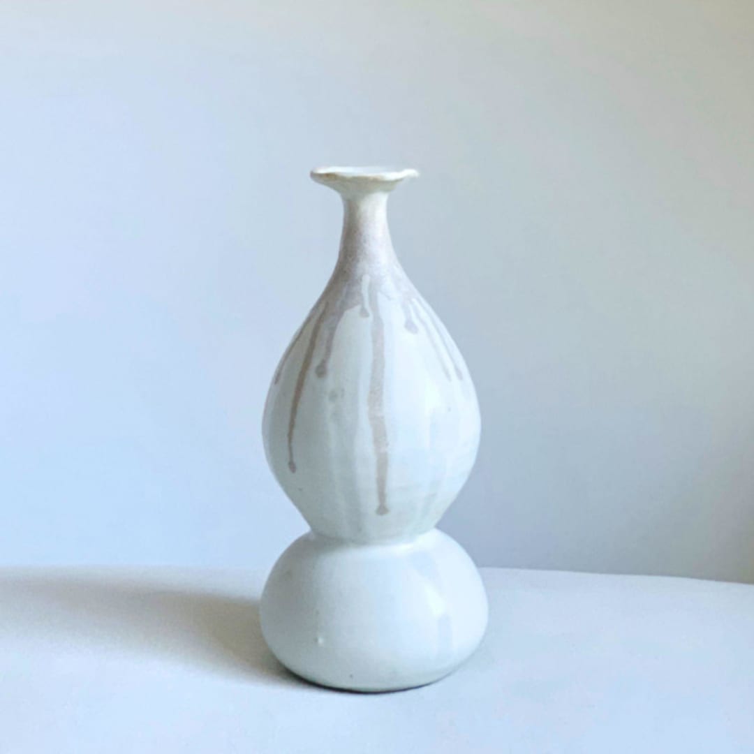 "Snow Gourd Vase" - Vases in white by Cloude Made
