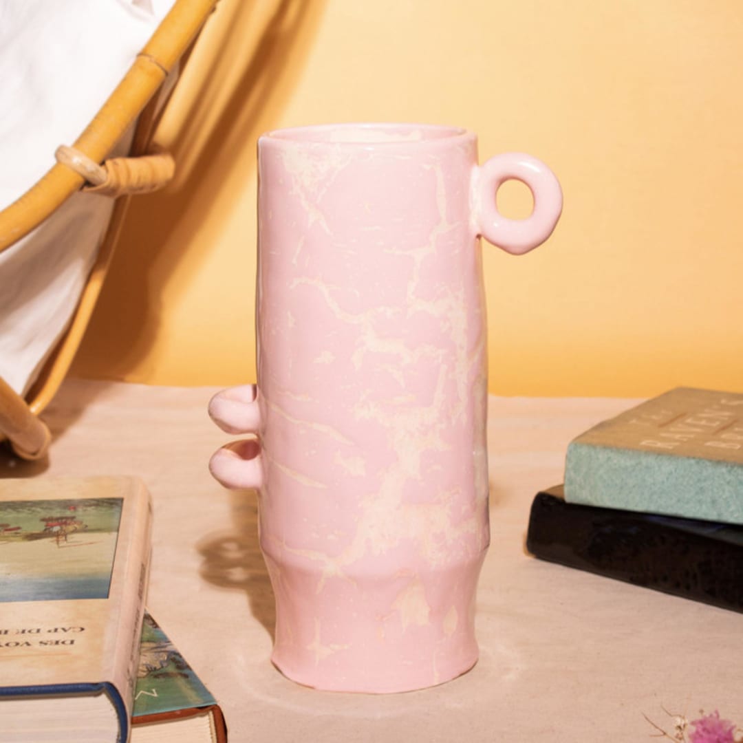 "AFFI" - Vases in pink by IBKKI
