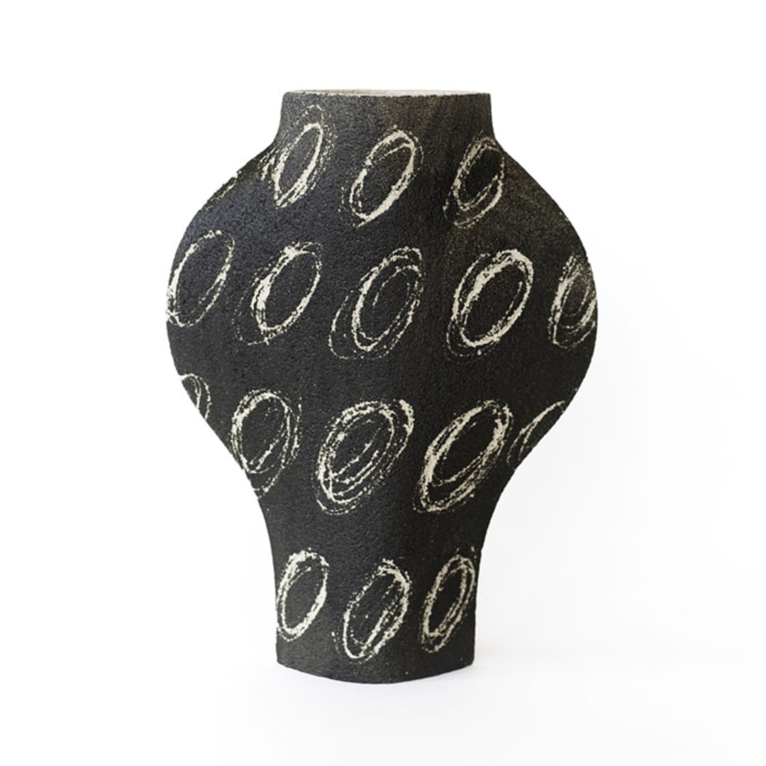 "Handmade White Ceramic Vase Dal - Negative Big Rounds" - Vases in black by Inhee Ma