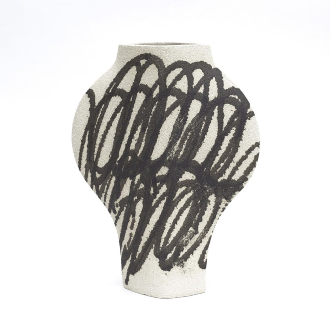 "Ceramic Vase  ‘Dal - Circles Black’" - Vases in black by Inhee Ma