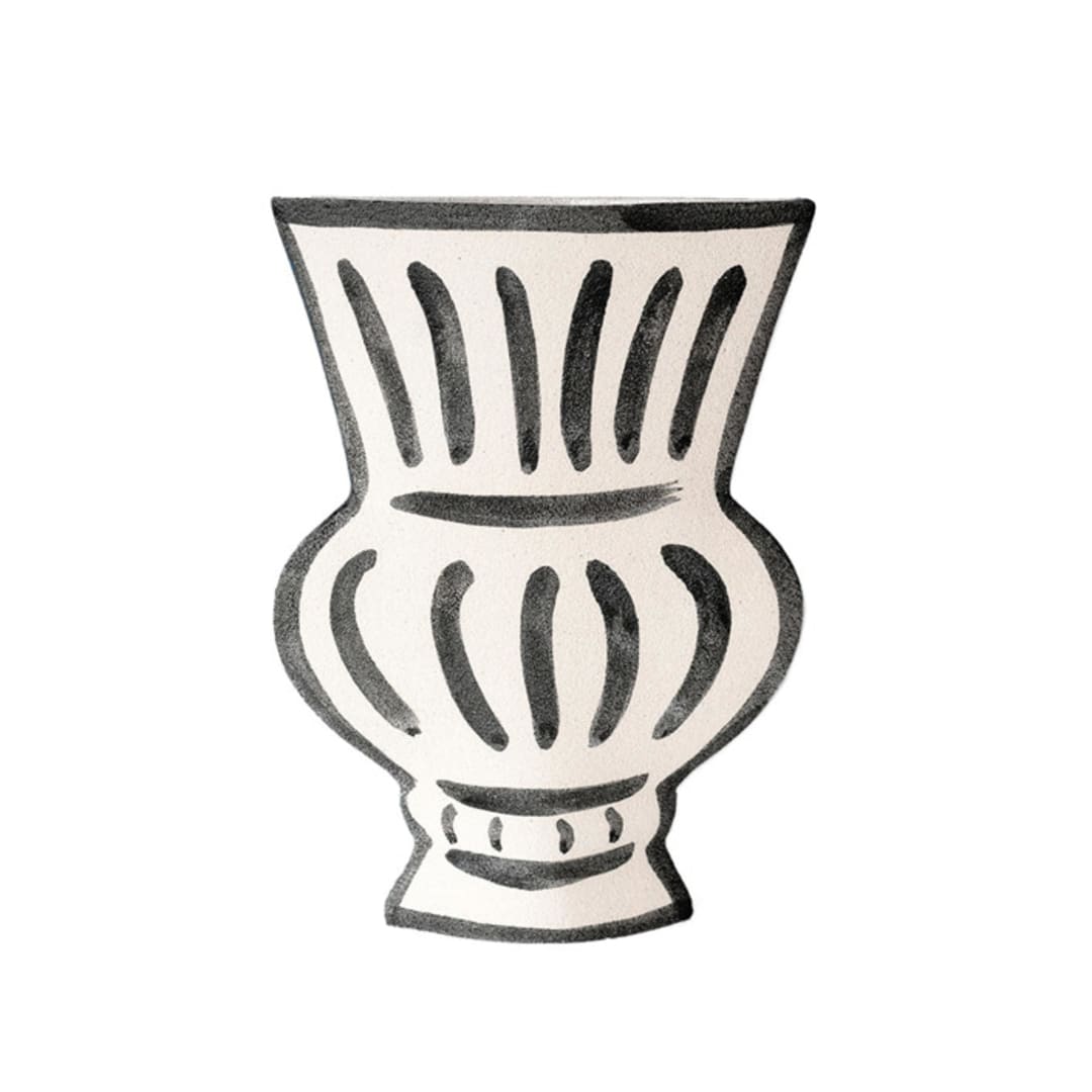 "Ceramic Vase ‘Volute'" - Vases in white by Inhee Ma