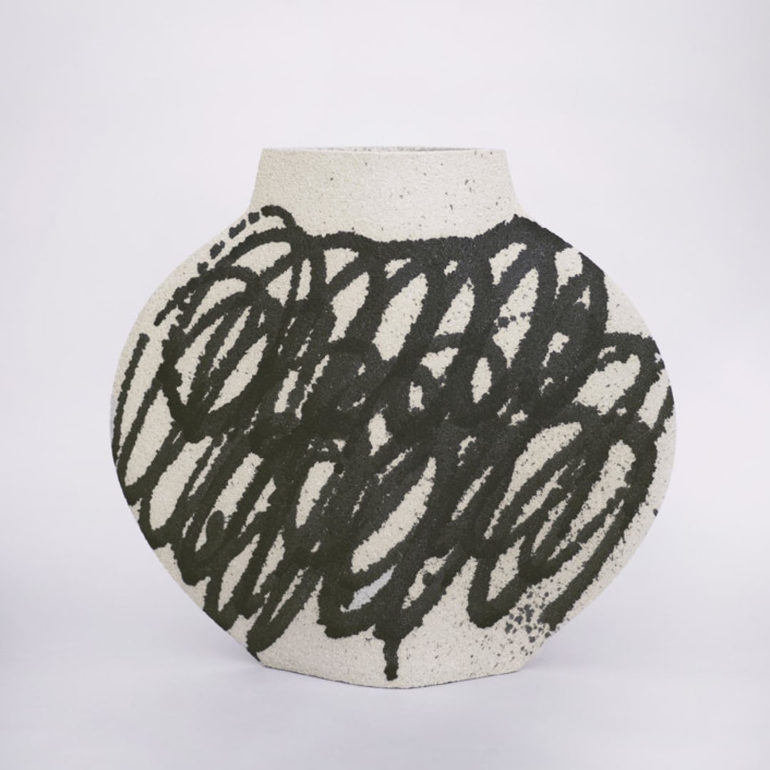 "Ceramic Vase ‘Lune [M] - Circles Black’" - Vases in black by Inhee Ma