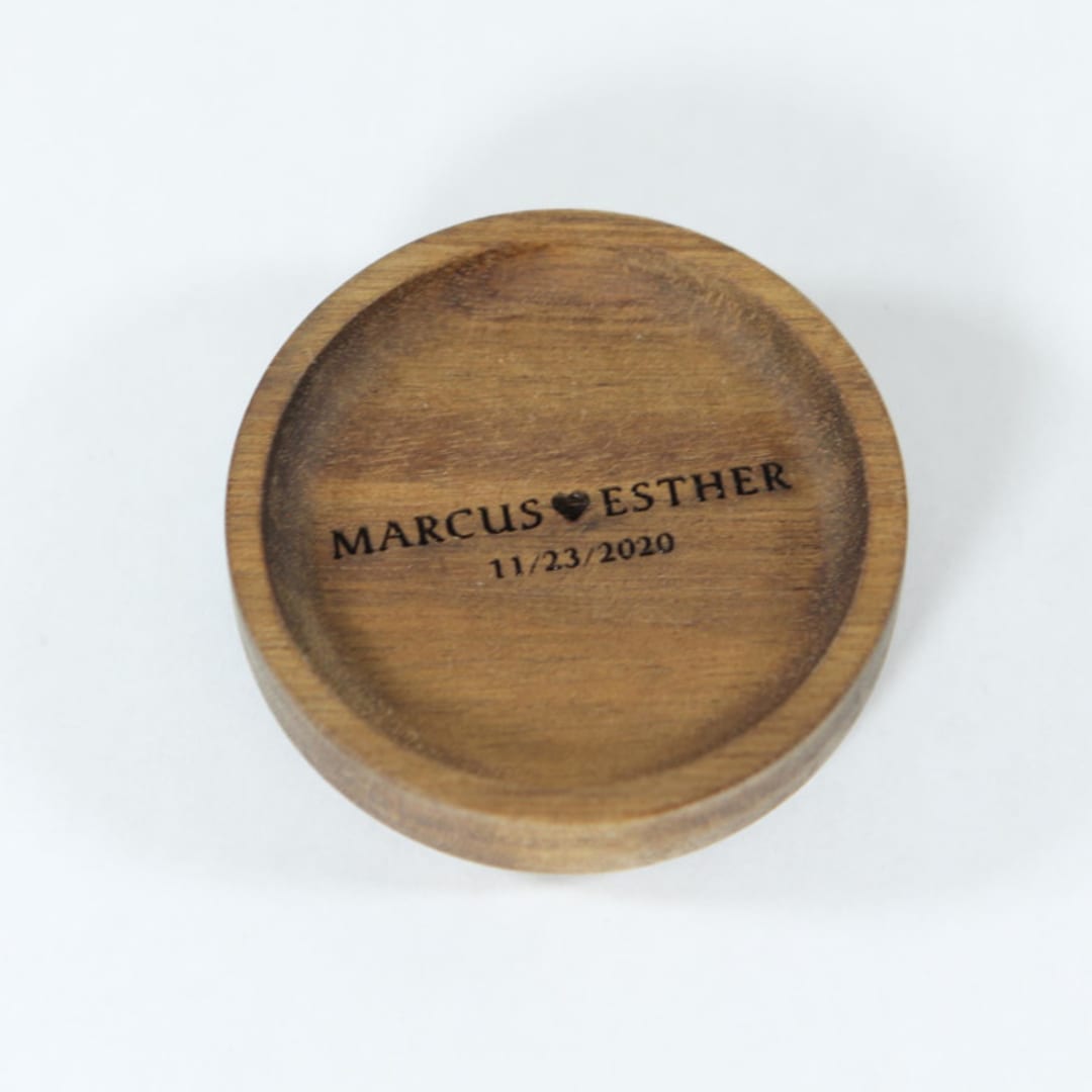 "Personalized Wood Ring Dish - Names + Date" - Couple Gifts in brown by Soulmatebox