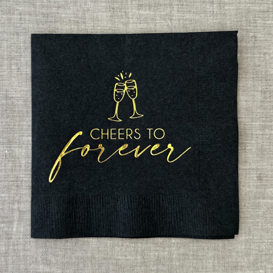 "Foil napkins "Cheers to forever". Gold foil, black napkins (Set of 20)" - Napkins in black by Maria Ferrer G.