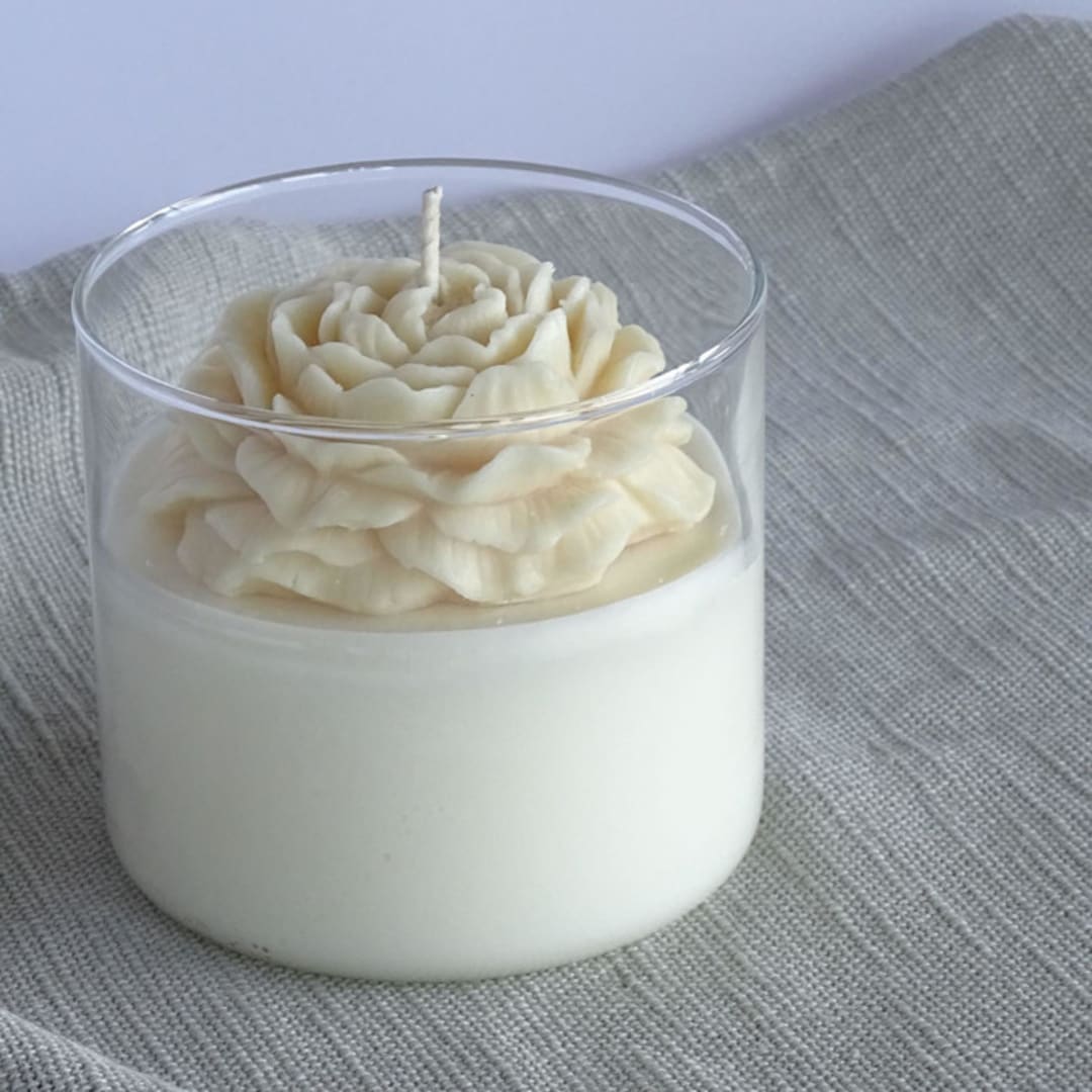 Clear Peony Candle (Ivory)