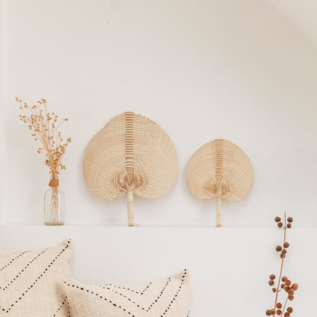 "Paradisio Blonde Woven Fan Large" - Fans in black by Suzanne Seick