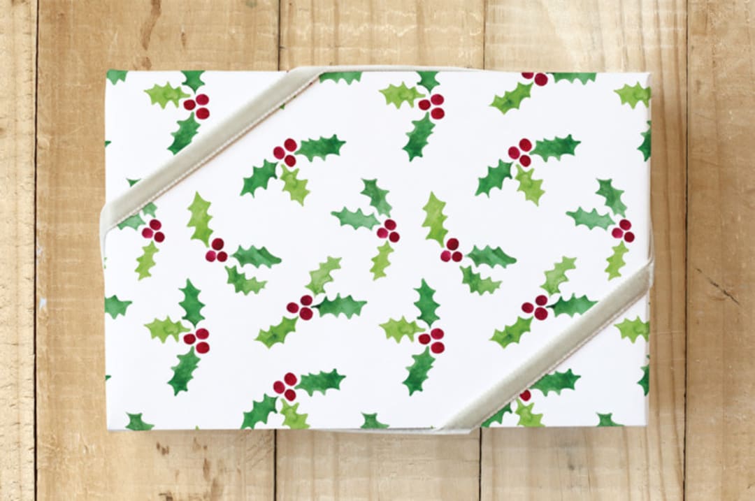 "Fun Christmas Party" - Wrapping Paper in Green and Red by Luz Alliati - Front
