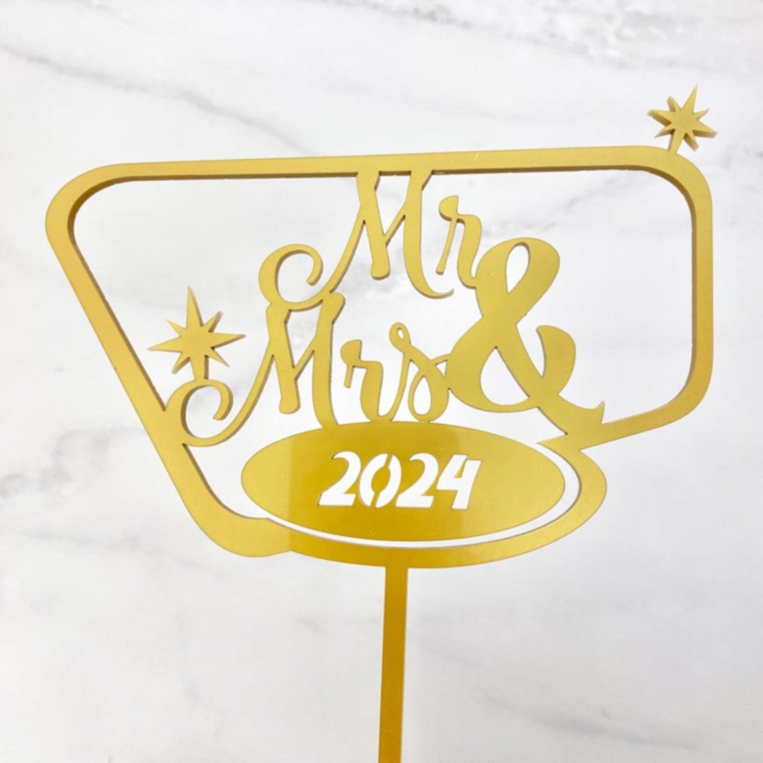 Mid Mod "Mr & Mrs 2024" Cake Topper - Gold Metallic