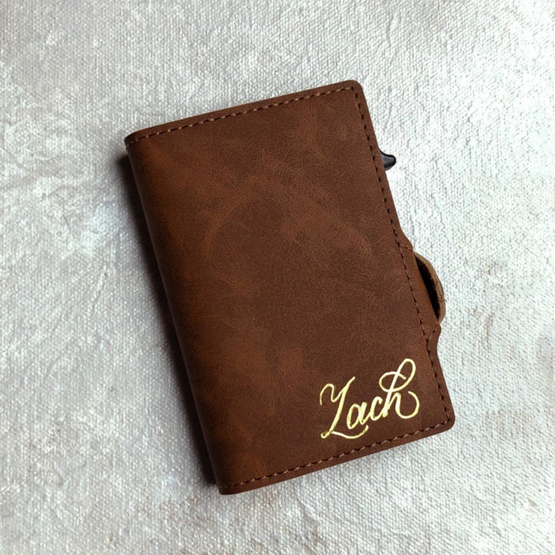 Custom Wallet Men - Name