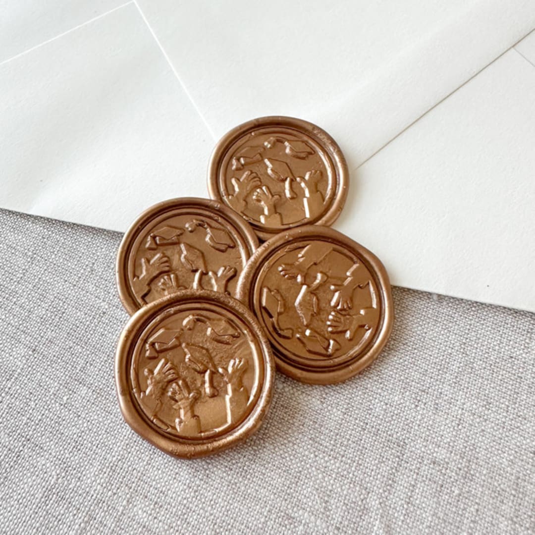 "Antique Gold graduation wax seal - Graduation cap throw | Set of 10" - Wax Seals in gold by Maria Ferrer G.