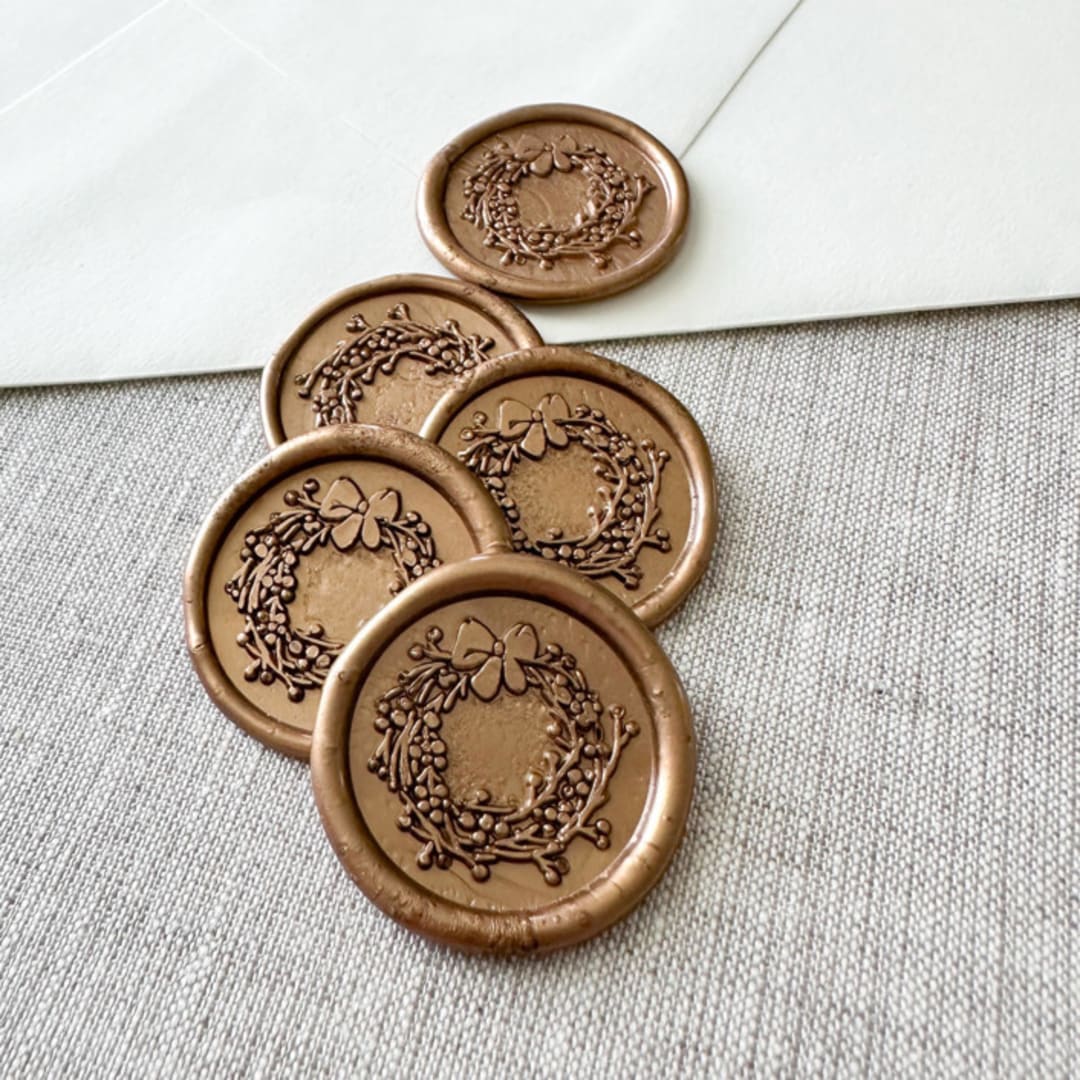 "Antique Gold Christmas wreath wax seal sticker | Set of 10" - Wax Seals in gold by Maria Ferrer G.
