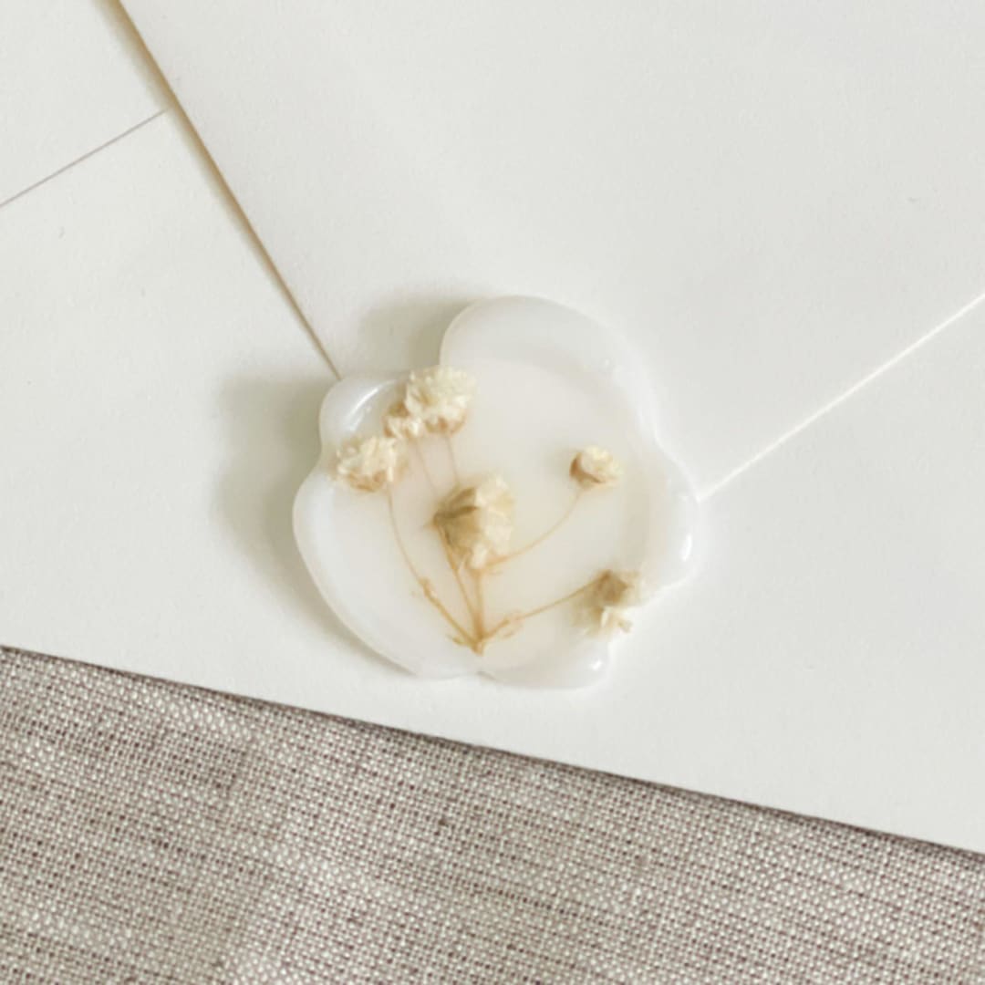"Dried baby's breath translucent wax seals | Set of 10" - Wax Seals in clear by Maria Ferrer G.