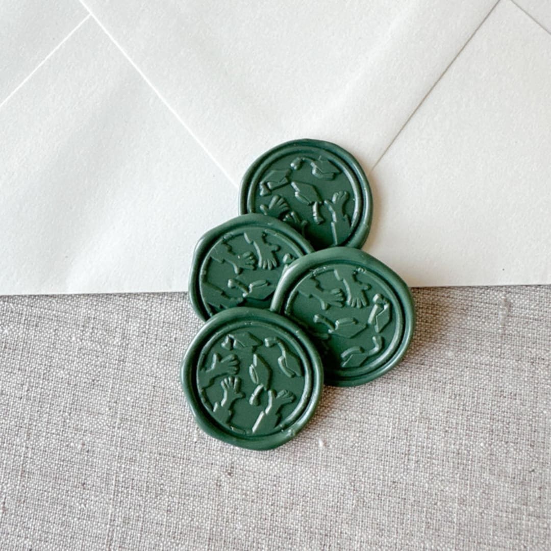 "Olive Green graduation wax seal - Graduation cap throw | Set of 10" - Wax Seals in green by Maria Ferrer G.