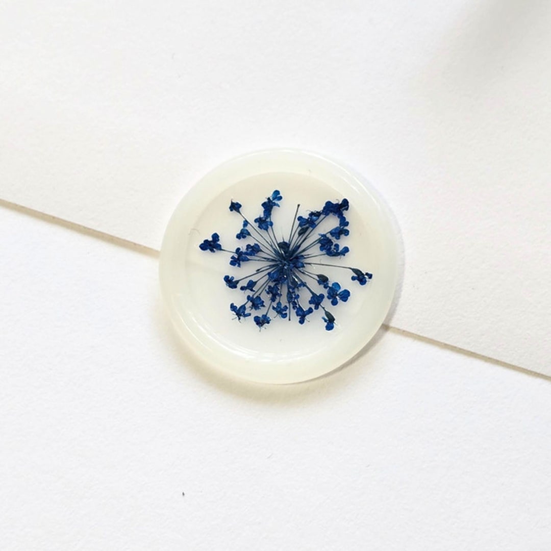 "Queen Anne's Lace- Blue Dried and Pressed Florals on Vellum- Customizable Shape- Set of 25 Wax Seals" - Wax Seals in multicolor by Inkspiringletters