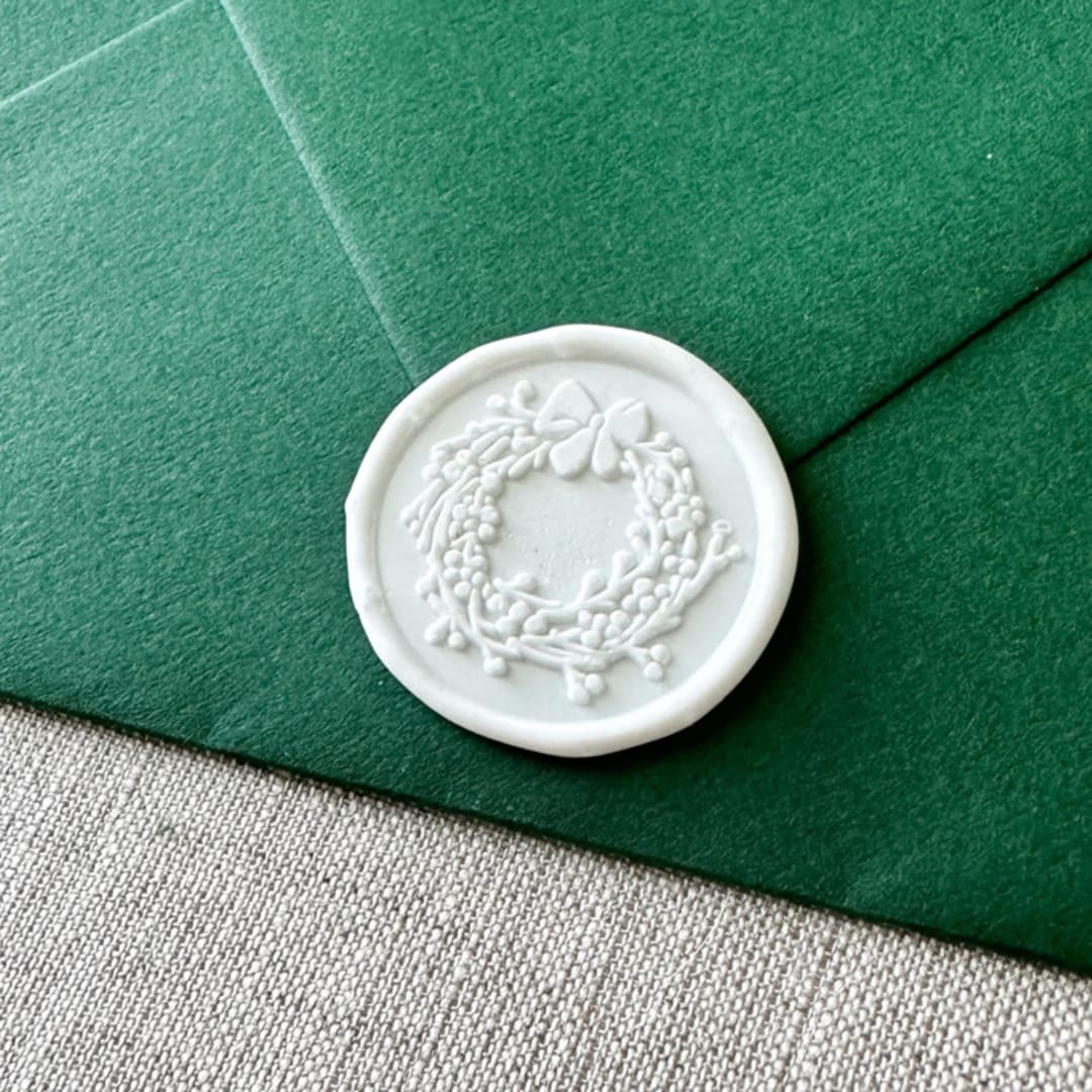 "White Christmas wreath wax seal sticxker | Set of 10" - Wax Seals in white by Maria Ferrer G.