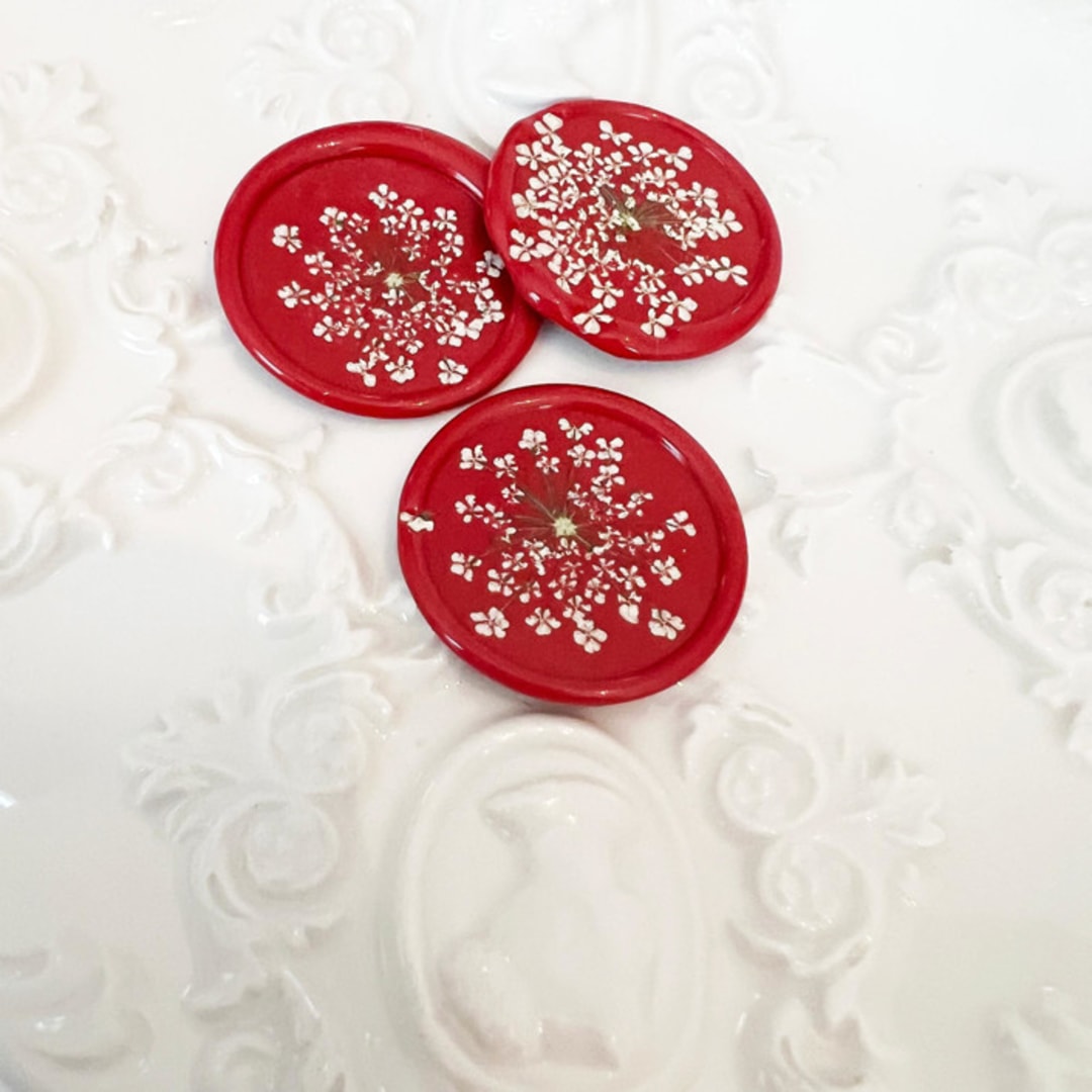 "Queen Anne's Lace Wax Seal in Red | Pack of 10" - Wax Seals in red by Caitlin Home